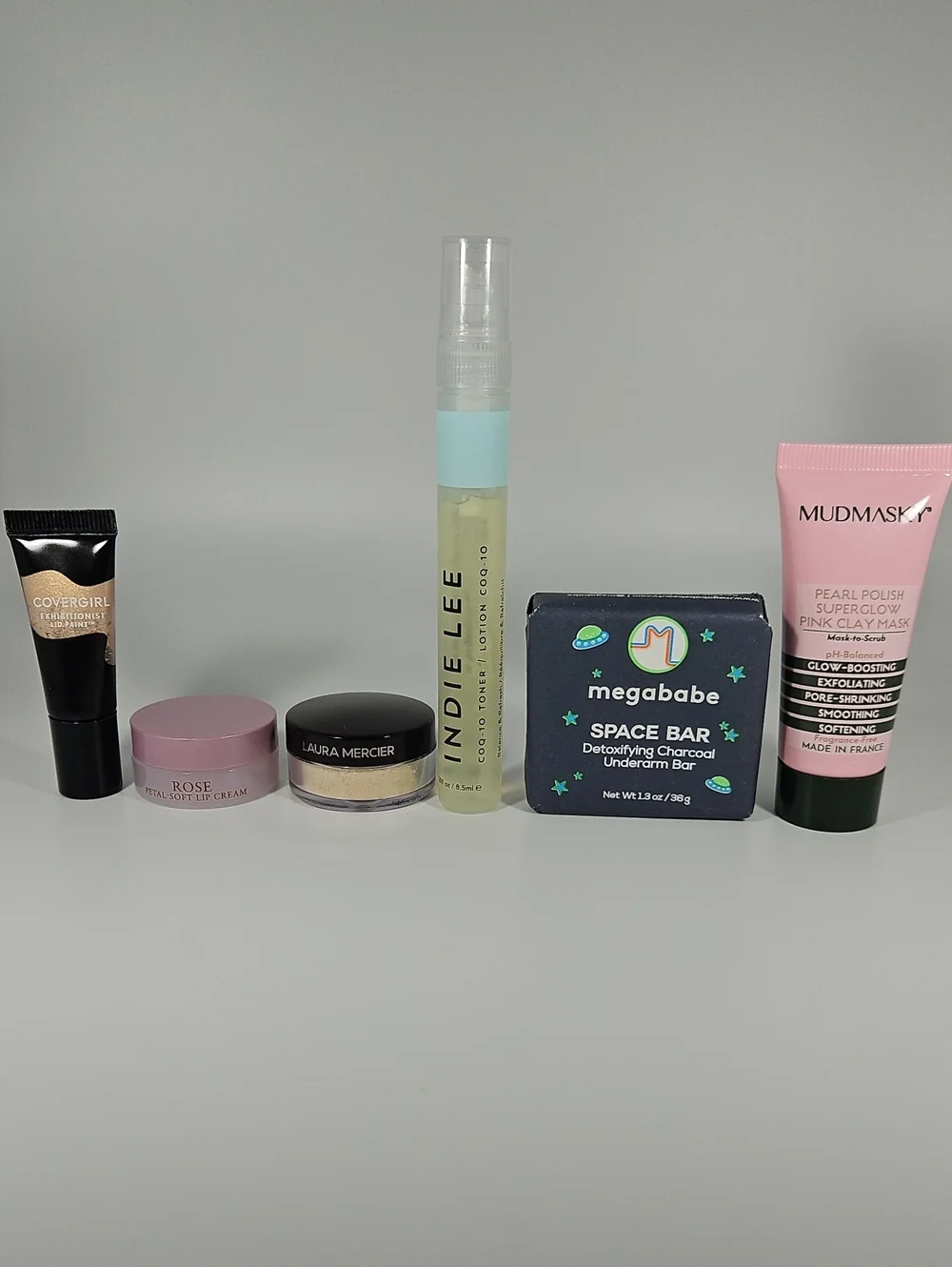Beauty Lot (6 DELUXE SAMPLE-SIZES + 1 MYSTERY FREE FULL-SIZE)